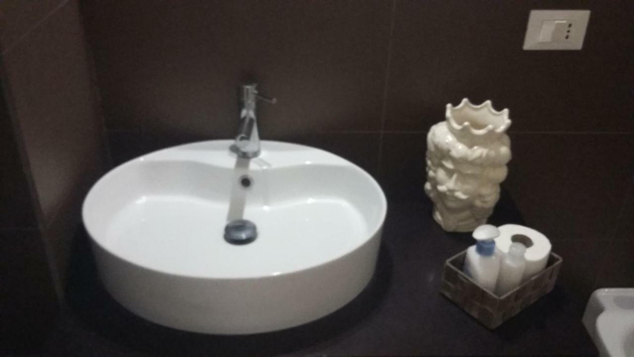 Al Siciliando B&B Palermo Bagian luar foto