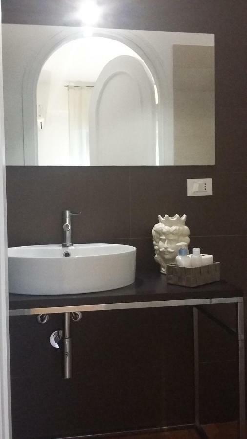 Al Siciliando B&B Palermo Bagian luar foto
